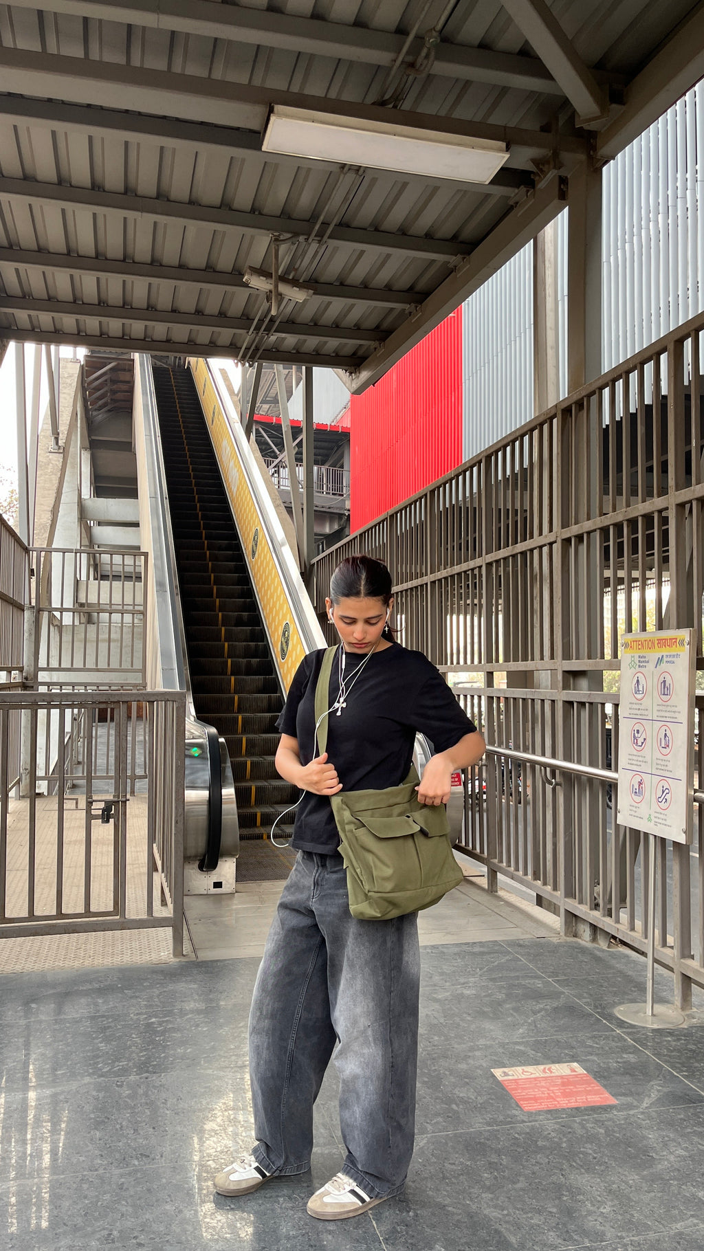 Matcha messenger bag