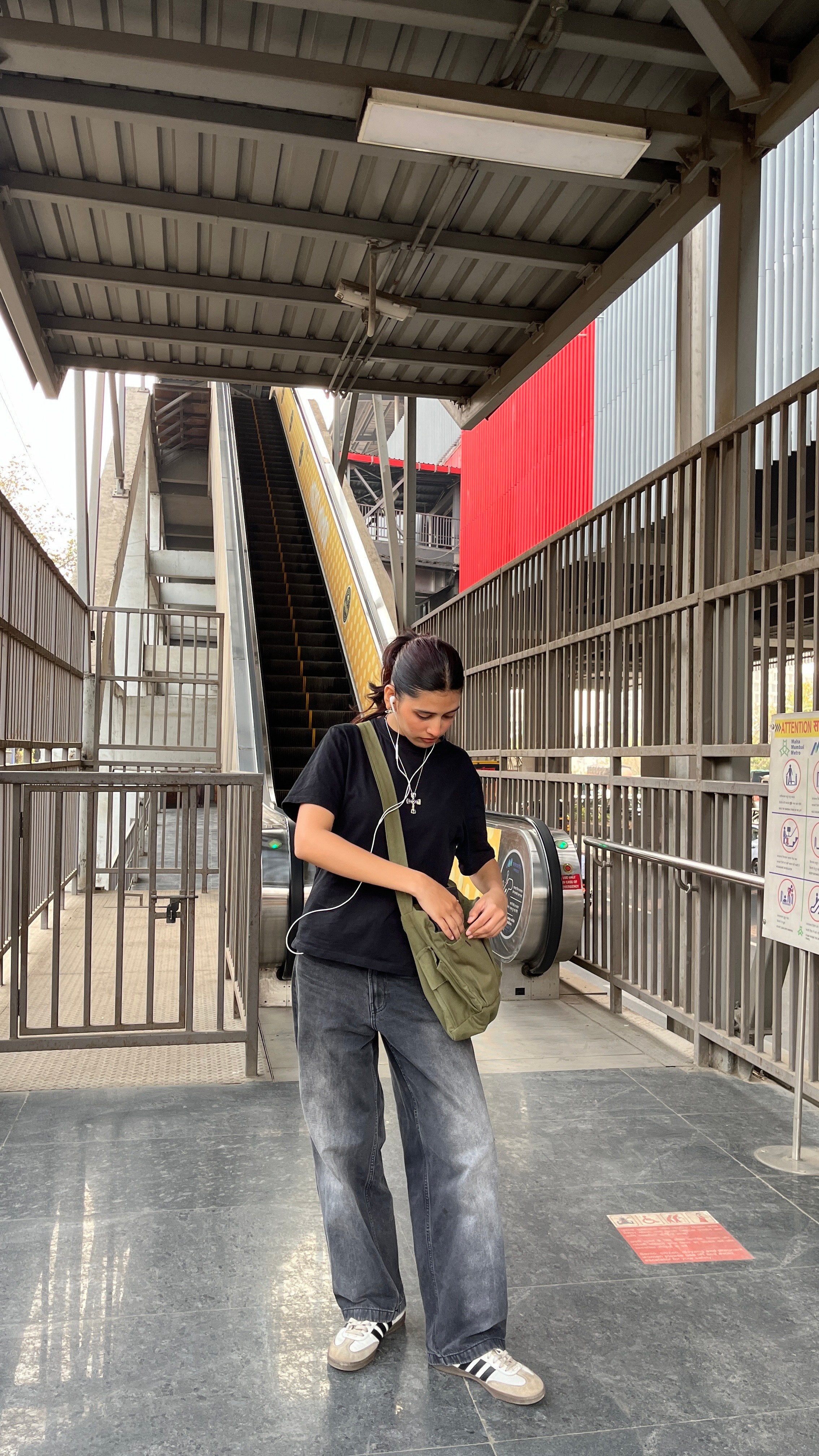 Matcha messenger bag
