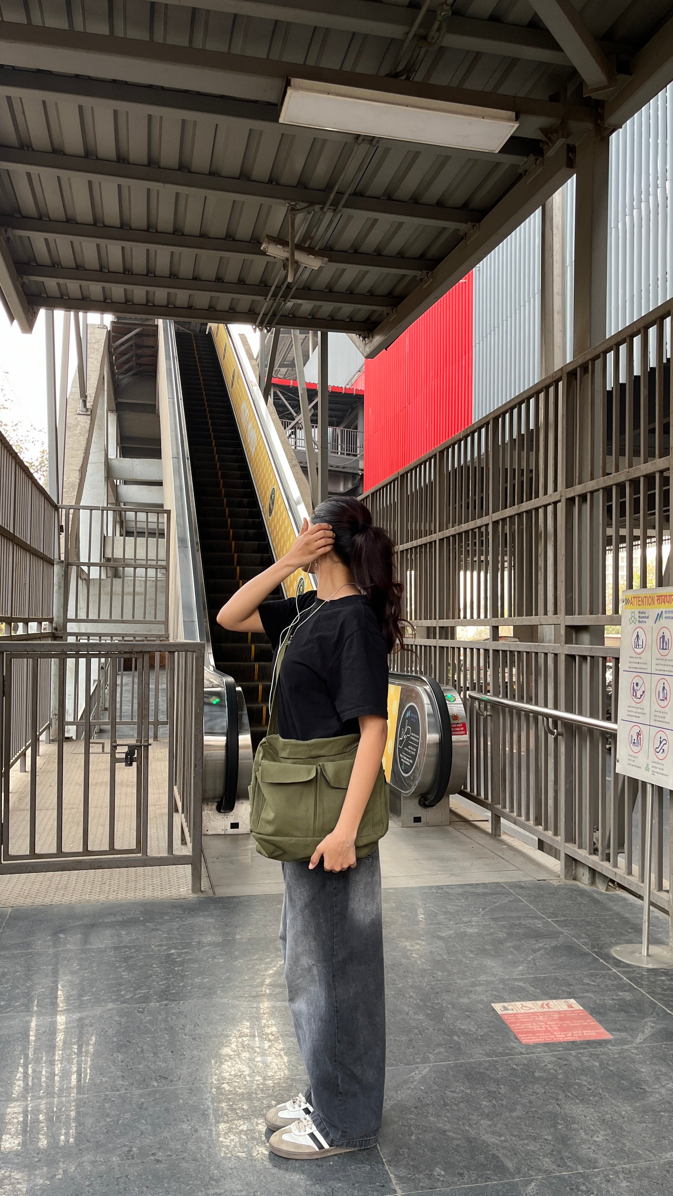 Matcha messenger bag