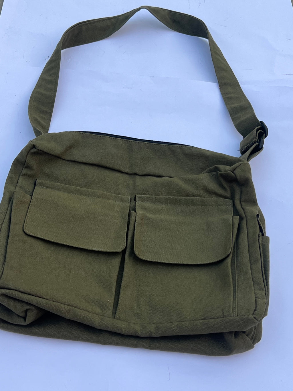 Matcha messenger bag